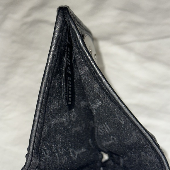 Fossil Black Pebbled Leather Bifold Wallet EUC - Picture 13 of 16